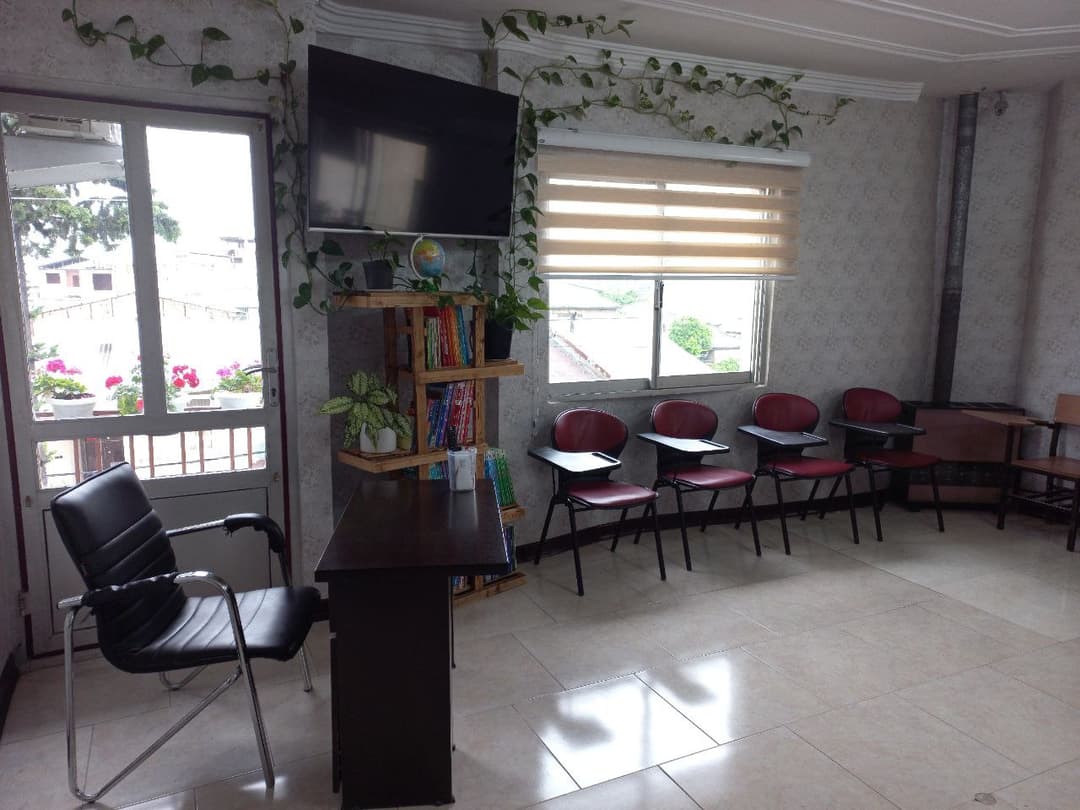 آموزشگاه زبان خارجه دکتر حسابی